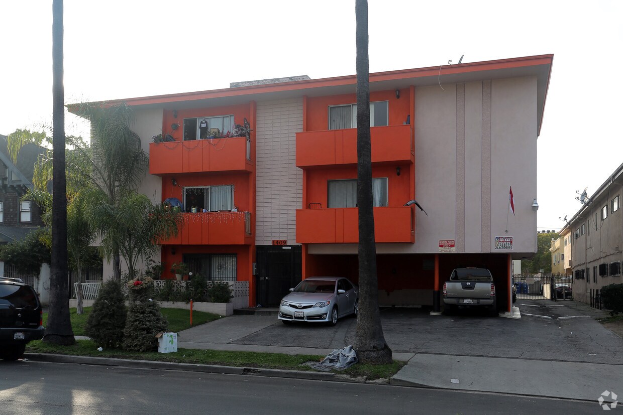 Primary Photo - 1409 S Manhattan Pl