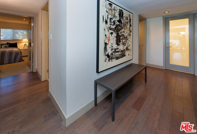 Entrance hall - 11657 Chenault St