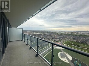Building Photo - 15 Skyridge Dr