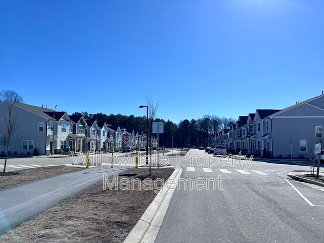 Foto del edificio - 303 Parker Sta Ave