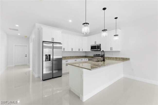 Foto del edificio - 1715 W 12th St