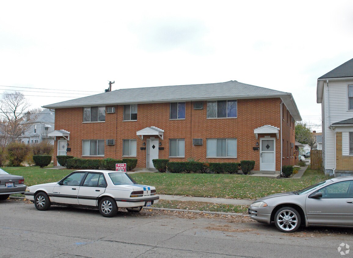 Building Photo - 2216 Nill Ave
