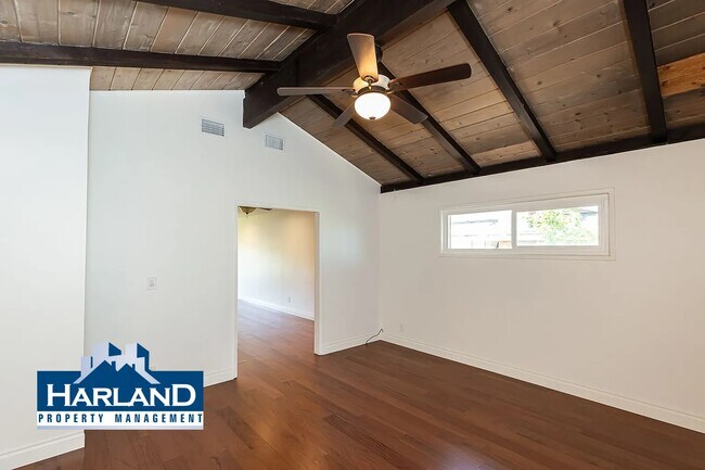 Building Photo - 6845 Radcliffe Dr