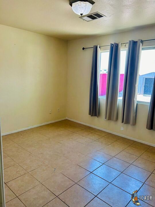 Foto del edificio - 1109 Alamo St