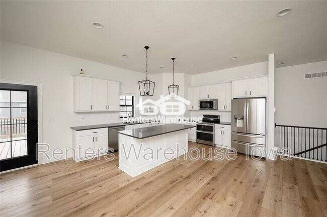Foto del edificio - 1045 Cedar St