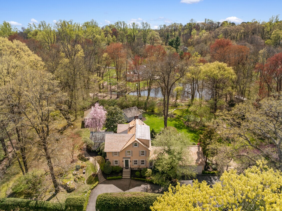 Foto principal - 53 Sylvan Rd N