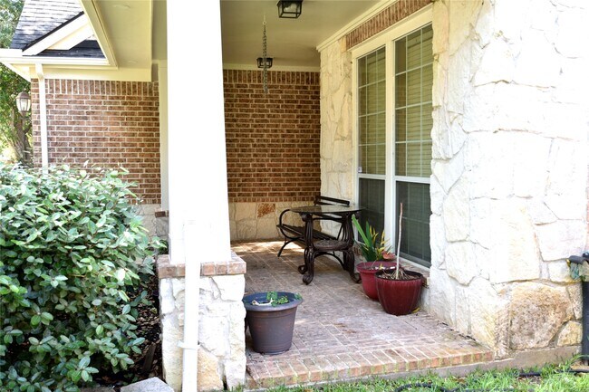 Foto del edificio - 5106 Autumn Rose Ln