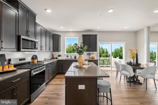 Foto del edificio - 35 E Front St