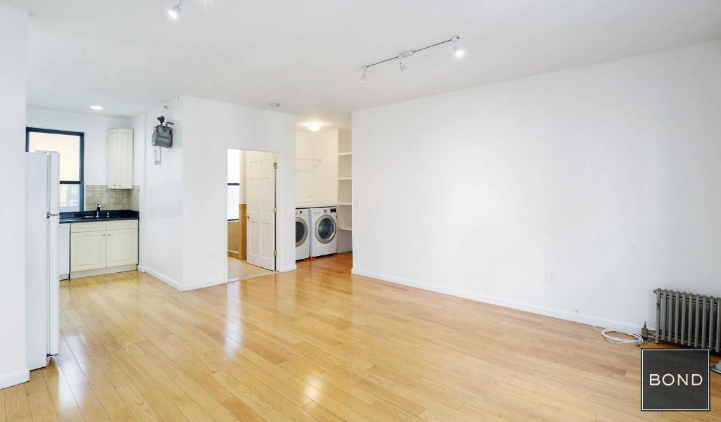 Primary Photo - 610 West 152 Street
