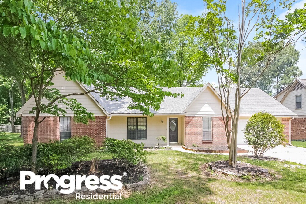 Primary Photo - 522 King Ridge Dr