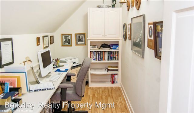 Building Photo - 156 Alwoodley