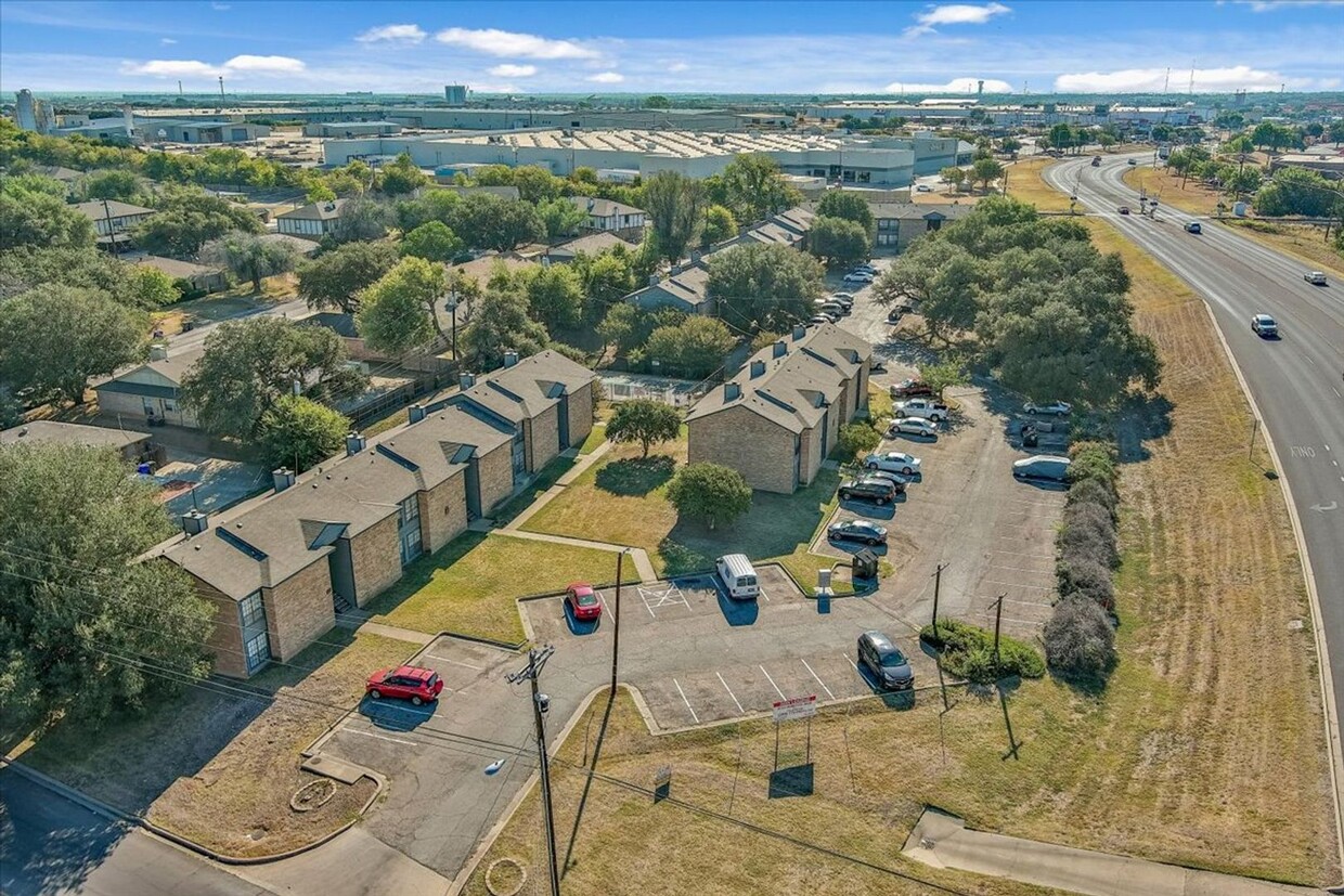 Foto principal - The Depot Apartment Homes - Downstairs unit