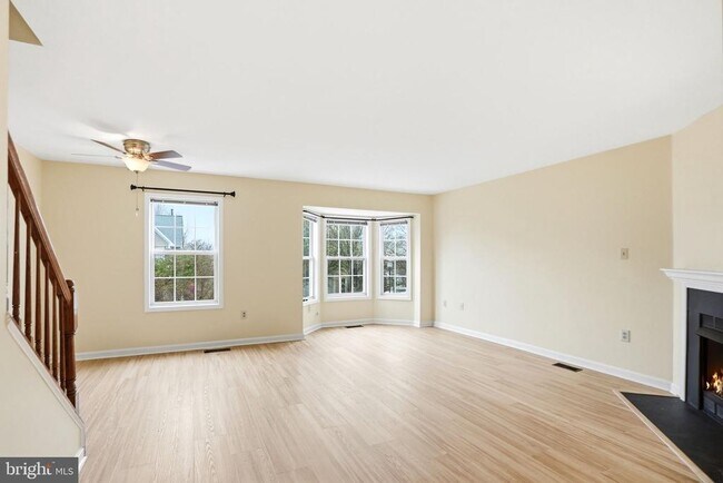 Foto del edificio - 541 Highland Towne Ln
