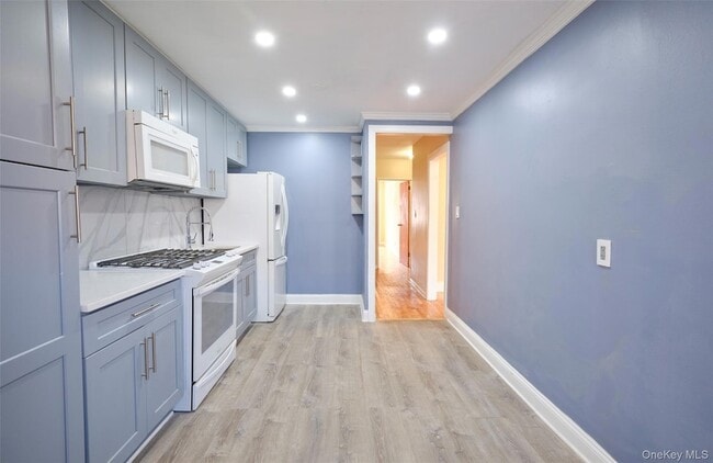 Foto del edificio - 724 E 96th St