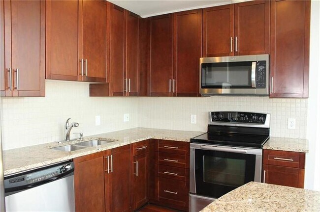 Foto del edificio - 855 Peachtree St NE