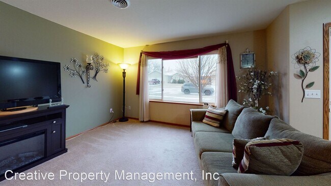 Building Photo - 2 br, 2 bath House - 1953 24th St SW