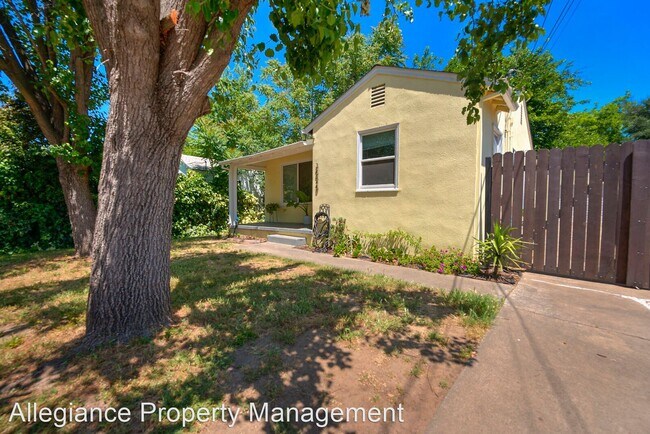Building Photo - 2 br, 1 bath House - 3525 34th St