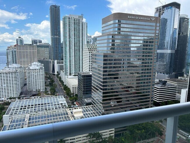 Foto del edificio - 495 Brickell Ave