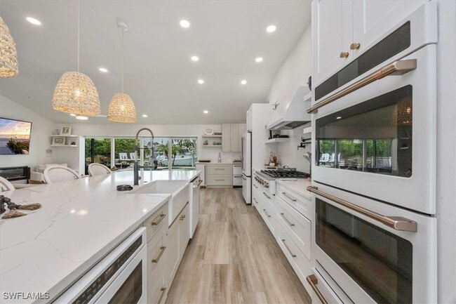 Building Photo - 1570 Bonita Ln