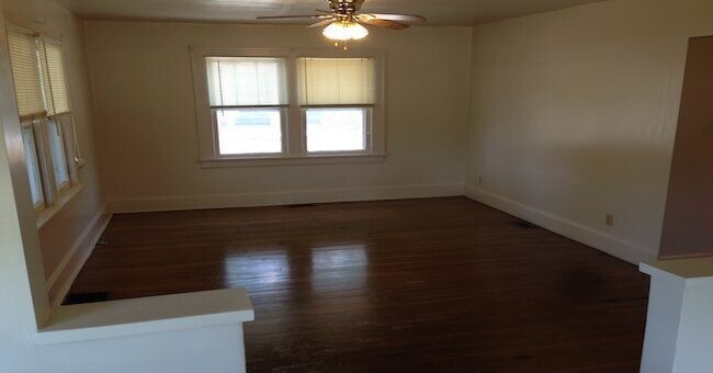 Foto del edificio - 3 bed, 1 bath house just steps from Missouri State University