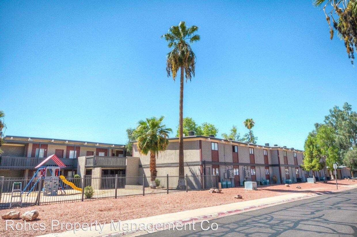 Primary Photo - 6534 W Montebello Ave