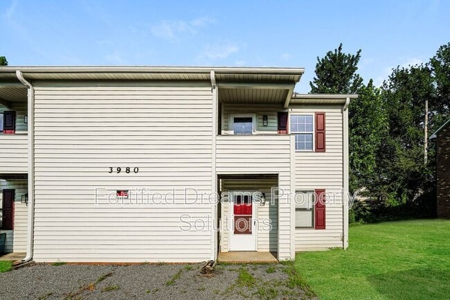Building Photo - 3980 Bradford Ct