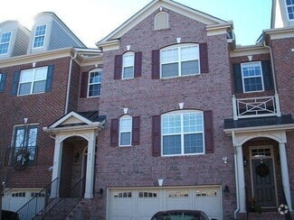 Building Photo - 414 Weatherbrook Way