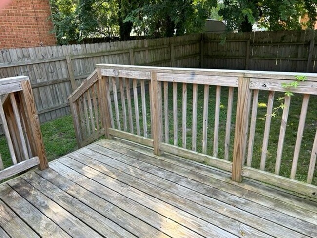 Foto del edificio - 4 bedroom, 3 bath 1,668 sf single family home located in Norfolk near ODU and Sentara Norfolk Gen...