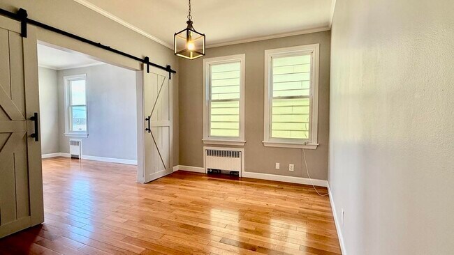 Foto del edificio - 7106 Cottage Ave