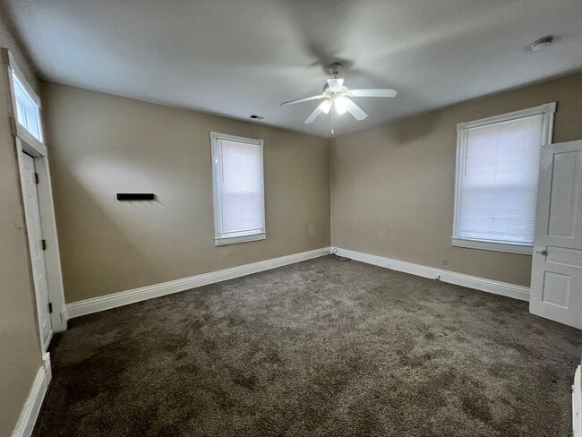 Building Photo - Highlands Apartment.(4-Plex)