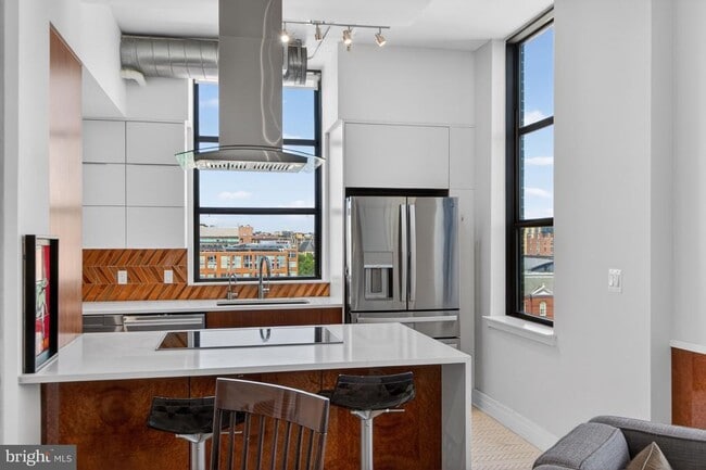 Building Photo - 2020 12th St NW