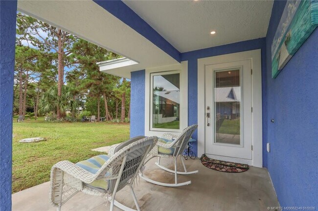 Foto del edificio - 64 NE Acacia Trail