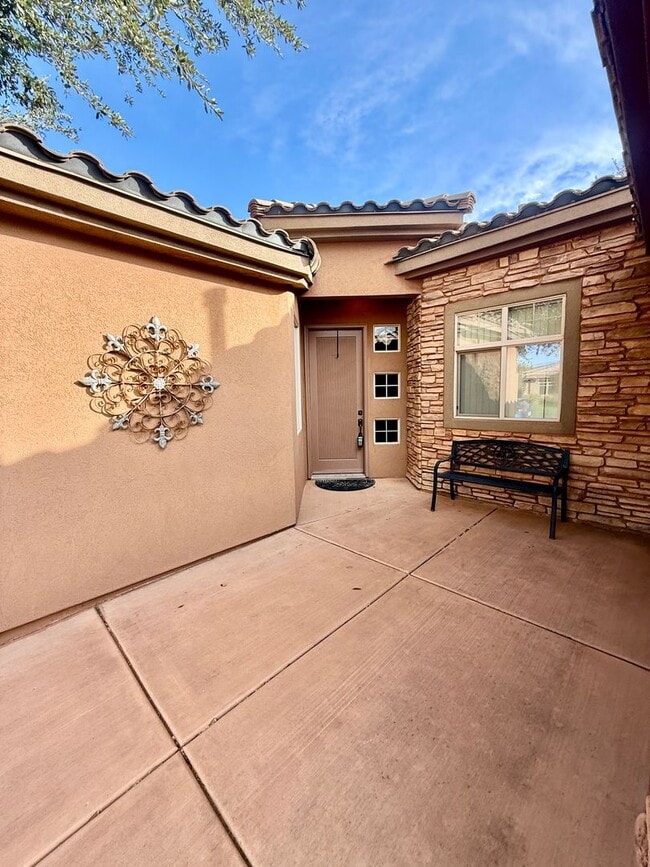 Building Photo - Lovely FURNISHED Three Bedroom Home in Ivins