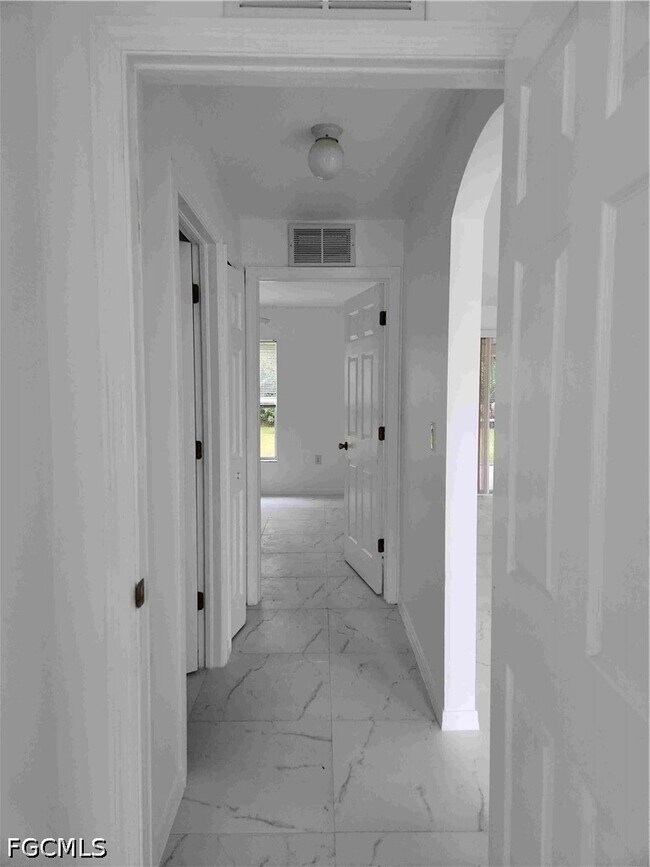 Foto del edificio - 14980 Coopers Hawk Way