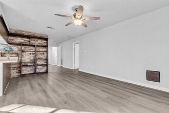 Building Photo - 11829 S Red Cedar Cir