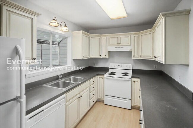 Foto del edificio - 5710 Brentwood Meadows Cir