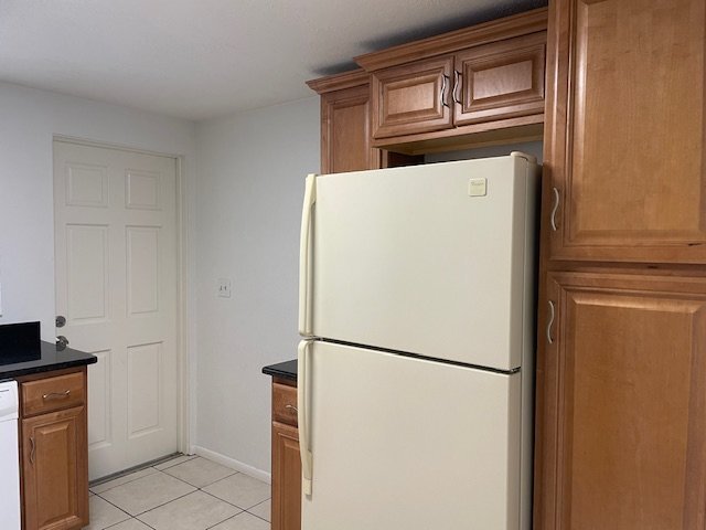 Building Photo - Charming 2/2 Villa in South Gate Available...