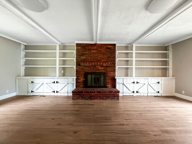Foto del edificio - 1117 Dauphine Ln