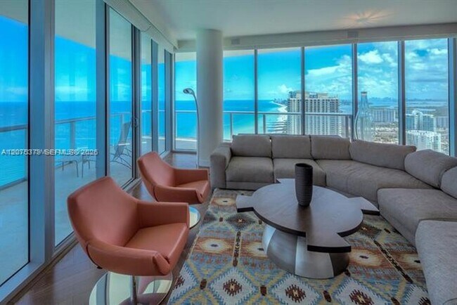 Building Photo - 17001 Collins Ave