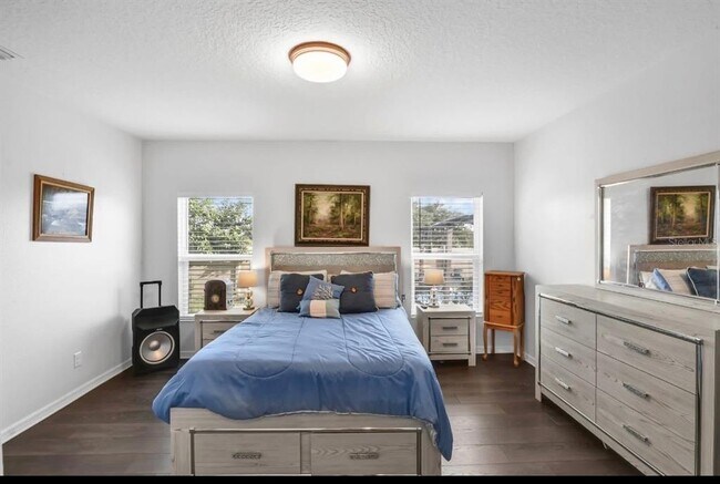 Foto del edificio - 9213 Halsey Dr
