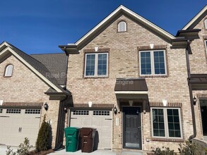 Building Photo - 3833 Thistleberry Rd