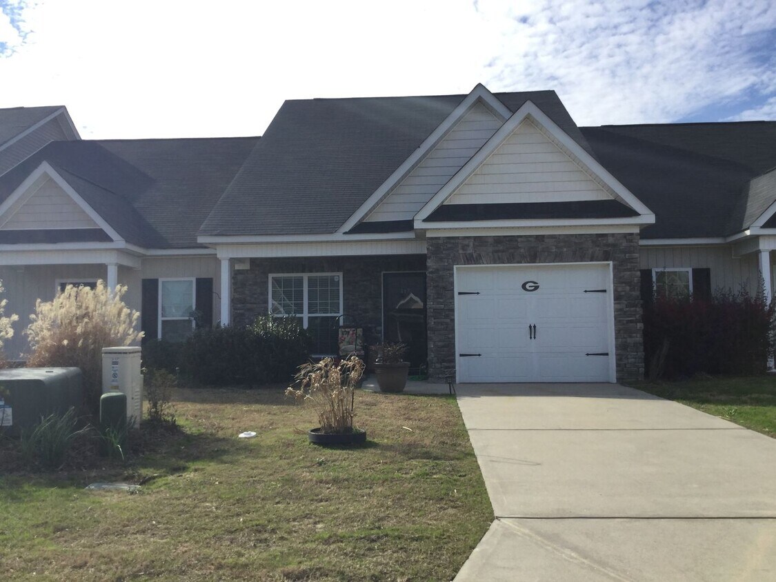 Foto principal - 317 High Meadows Place - High Meadows