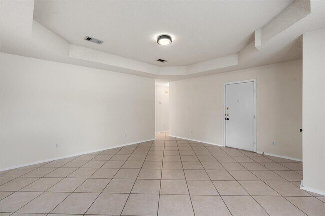 Building Photo - 101 Ina Ct