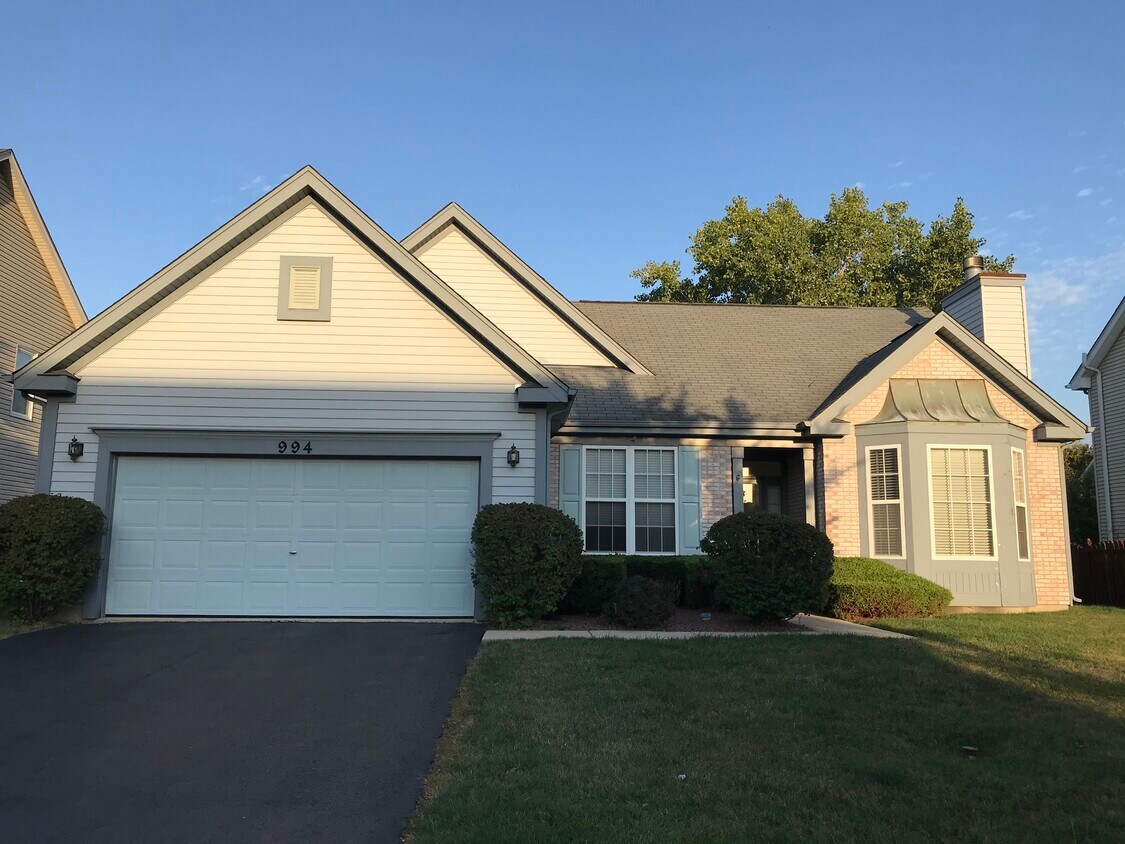Foto principal - 994 Red Clover Dr