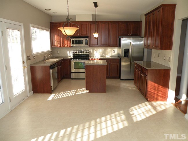 Foto del edificio - 220 Joshua Glen Ln