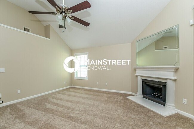 Foto del edificio - 3 Bedroom Pet-Friendly Home in Lithonia, GA with Main Street Renewal