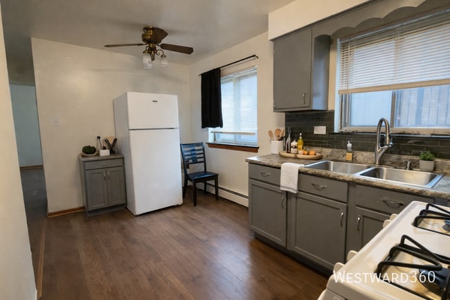 Foto del edificio - 8745 S Cottage Grove Ave