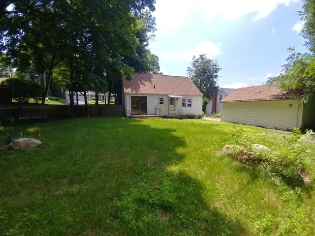 Building Photo - 3 bedroom in Torrington CT 06790