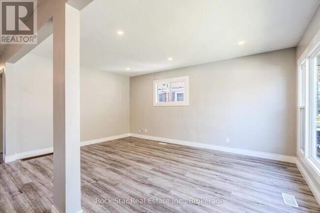 Photo du bâtiment - 543 E 27th St