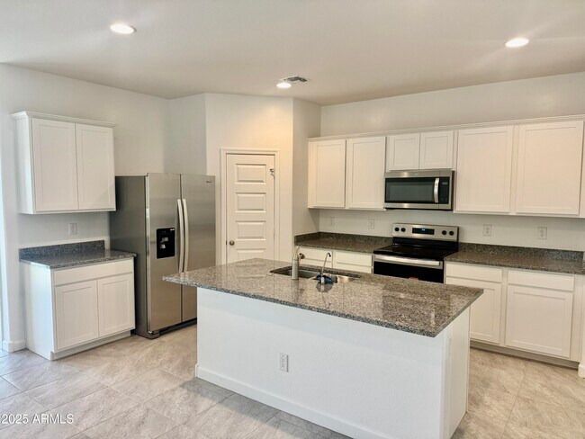 Foto del edificio - 5835 E Freesia Ln